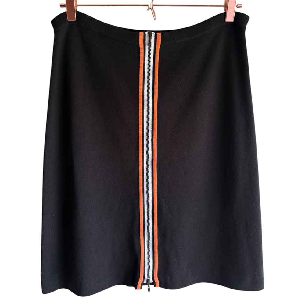 Escada Front Zip & Stripe Pencil Skirt Size 40 Black Above Knee Knit